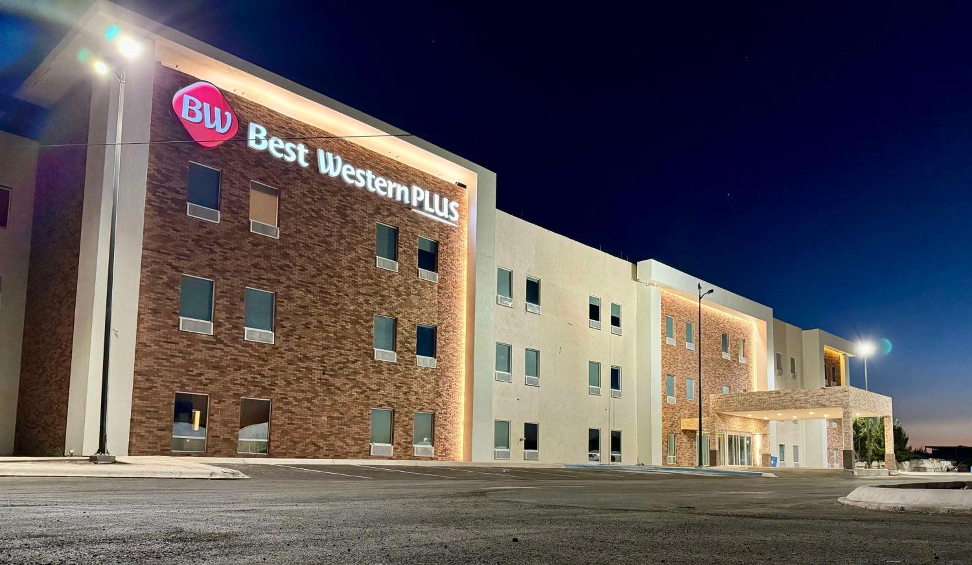 Best Western Plus Sacramento تشيهواهوا المظهر الخارجي الصورة