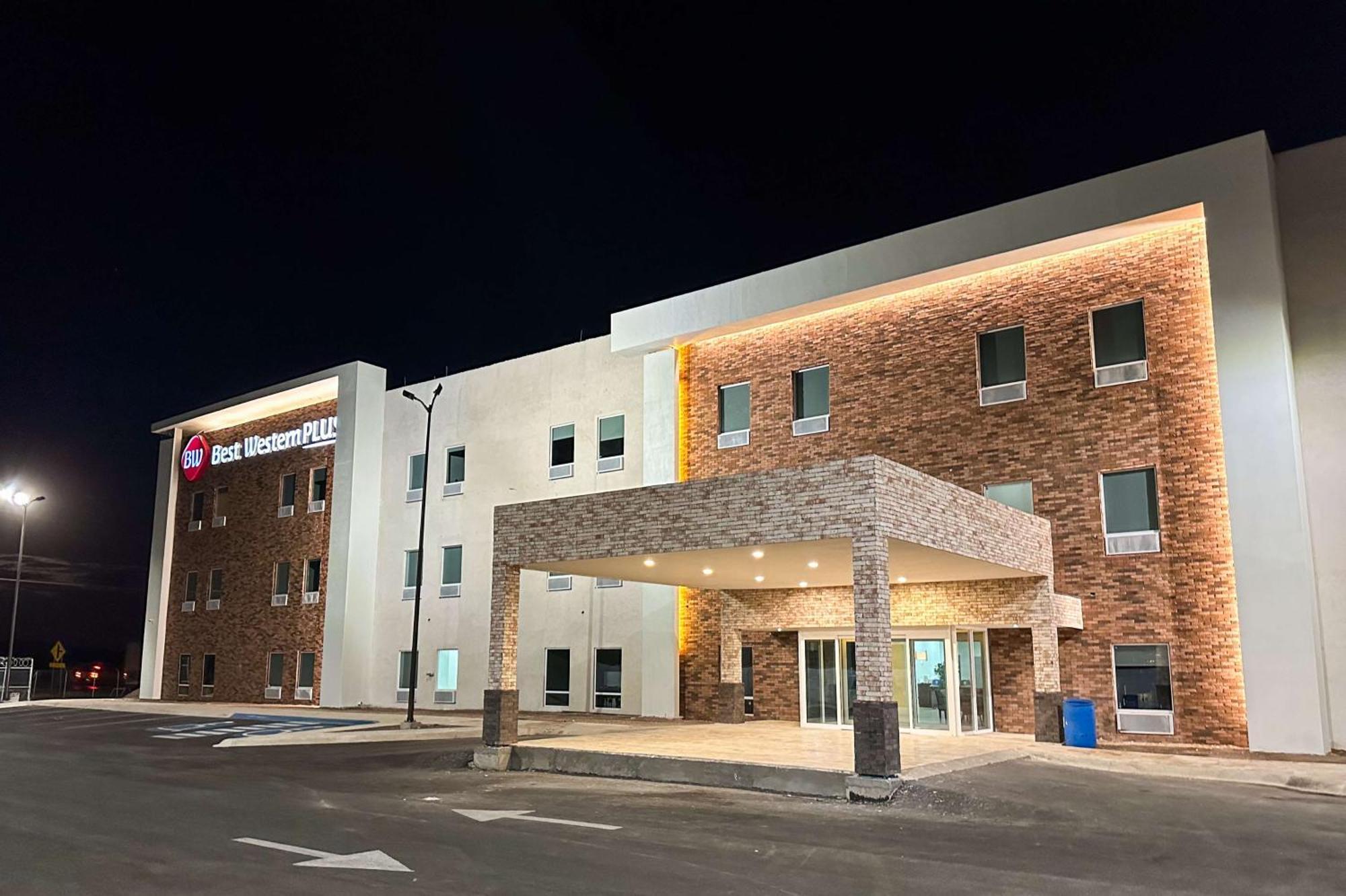 Best Western Plus Sacramento تشيهواهوا المظهر الخارجي الصورة