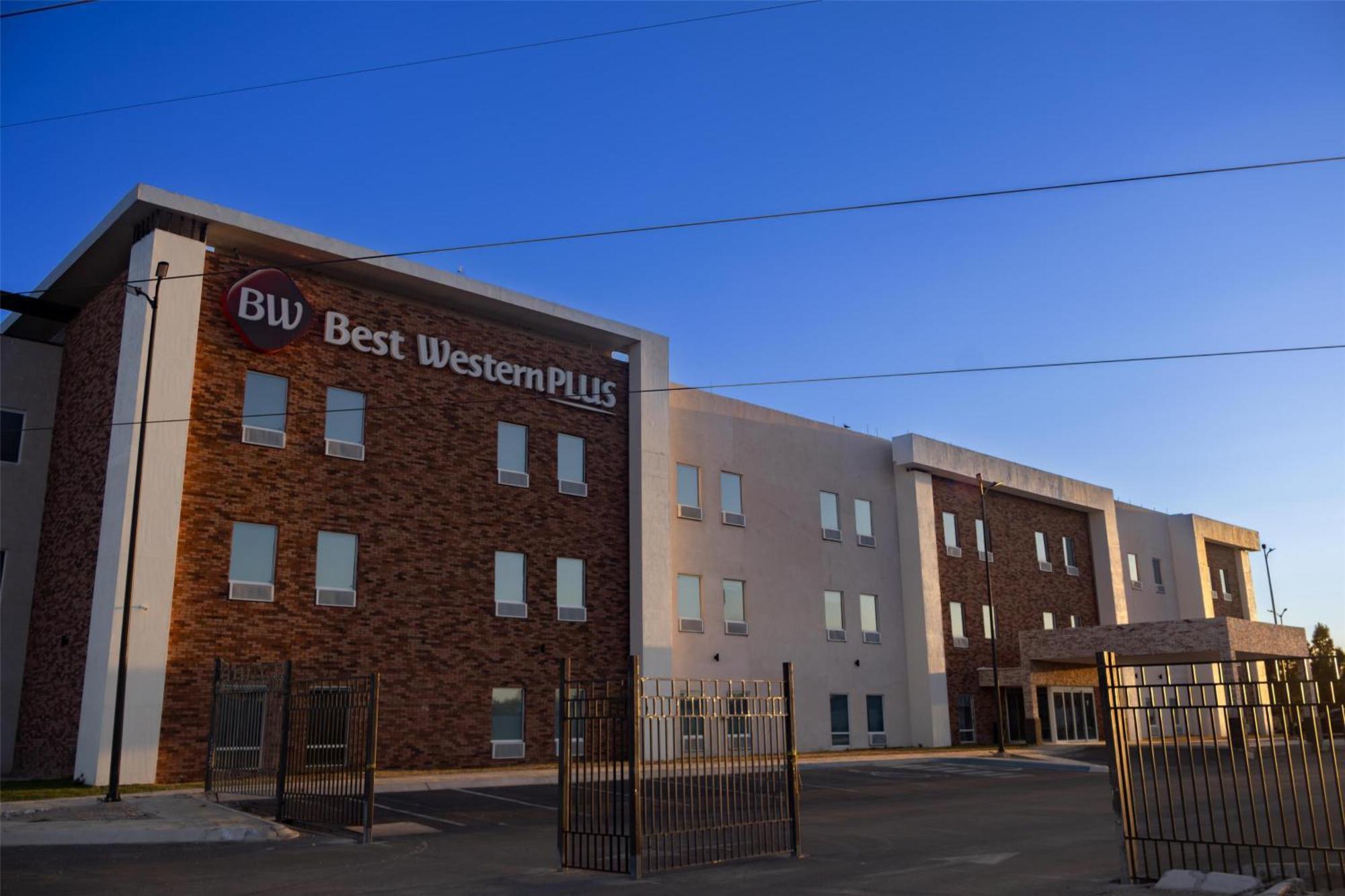 Best Western Plus Sacramento تشيهواهوا المظهر الخارجي الصورة